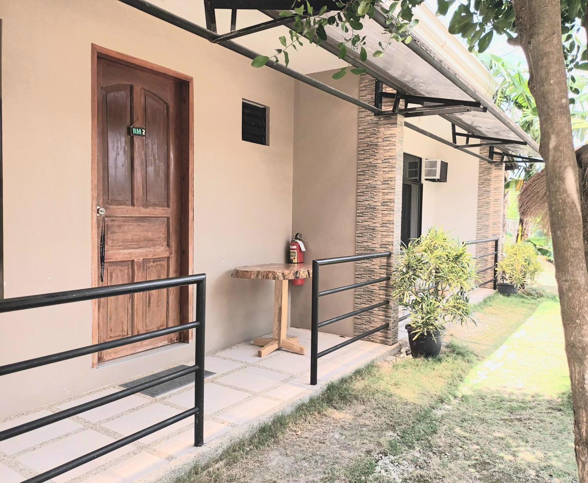 Grae'S Apartelle موالبوال المظهر الخارجي الصورة