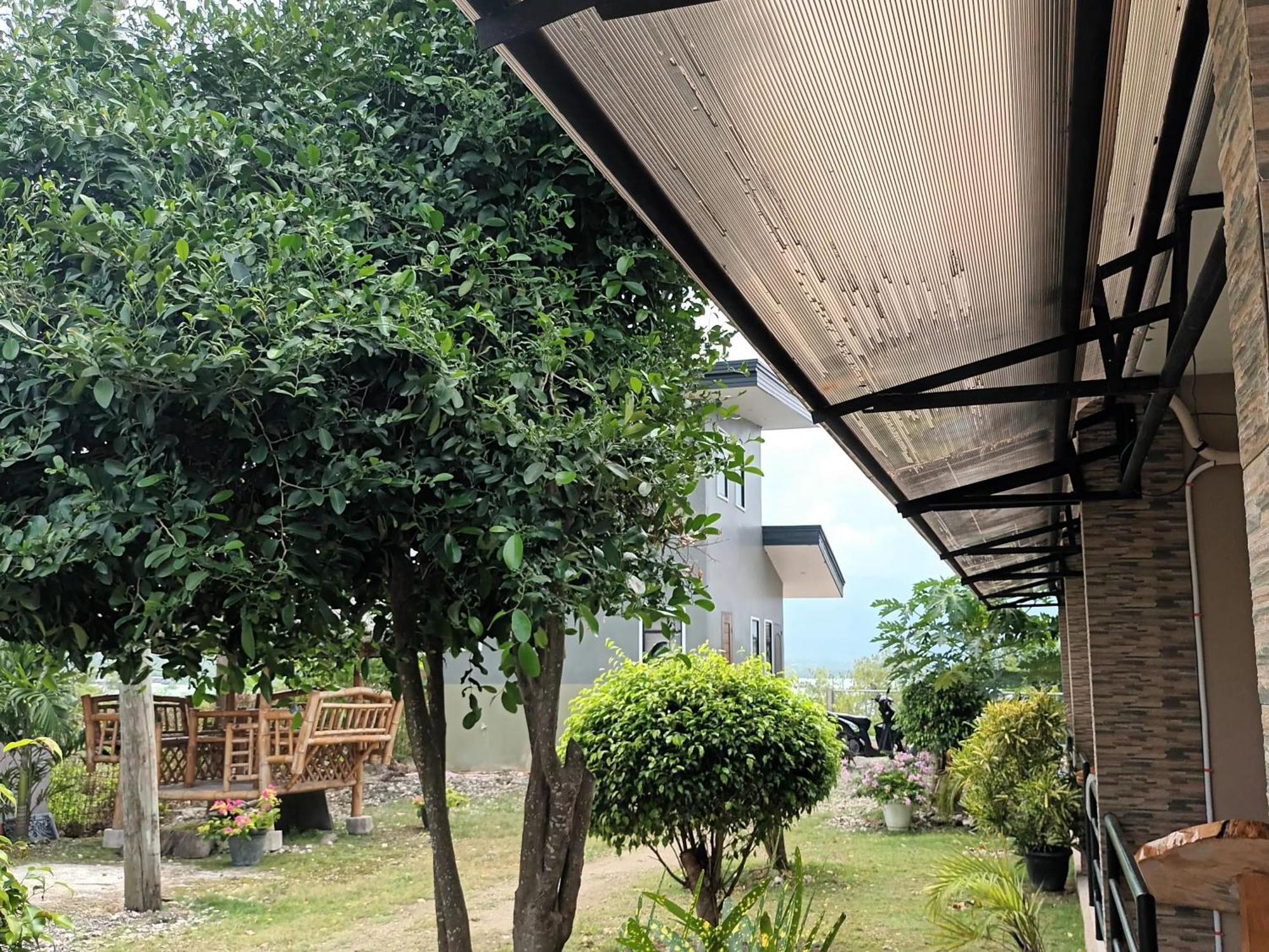 Grae'S Apartelle موالبوال المظهر الخارجي الصورة