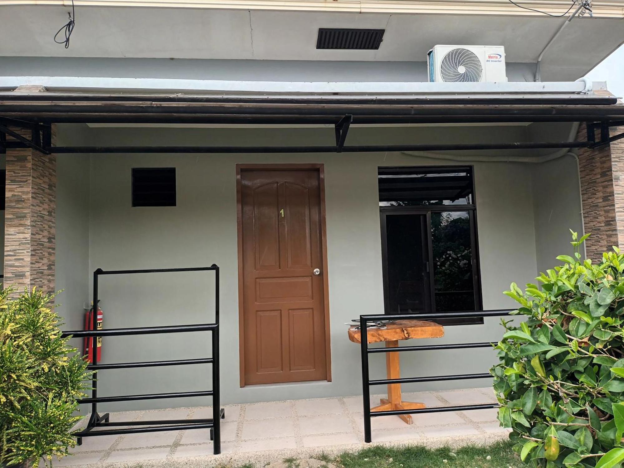 Grae'S Apartelle موالبوال المظهر الخارجي الصورة